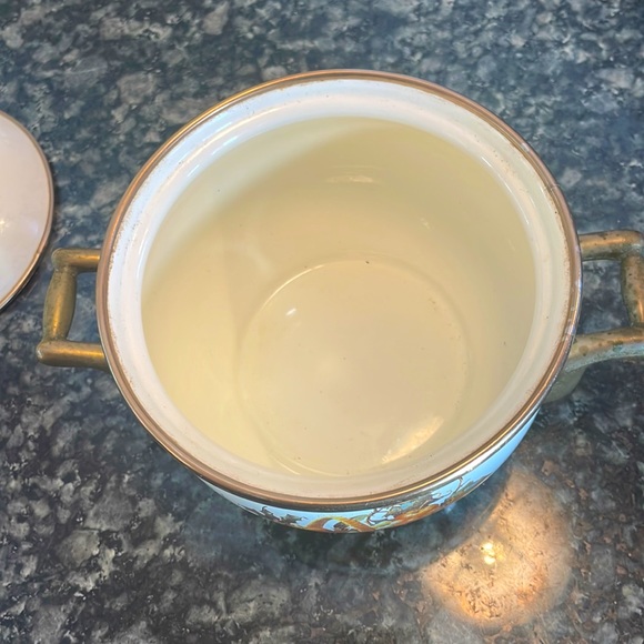 Lincoware Enamel Vented 3/4 Qt Casserole Dish - Picture 4 of 7